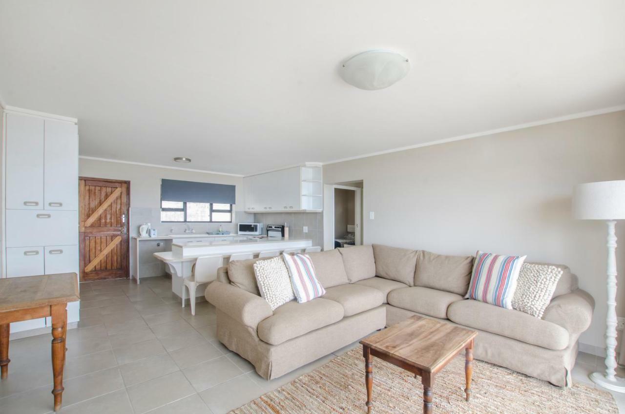 Herolds Bay Accommodation - Hiers Ons Weer Downstairs Екстериор снимка